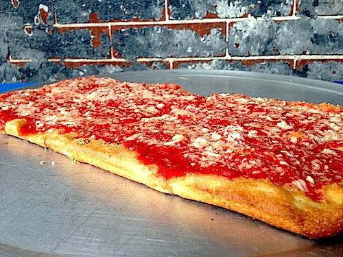 Free Tasting | Valducci's Famous Original Pizza